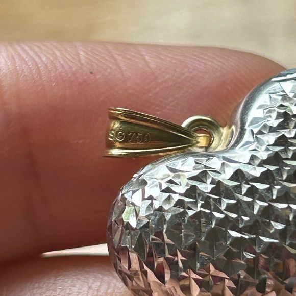 18 KARAT REAL CHUNKY HEART PENDANT GOLD NECKLACE - Picture 8 of 11